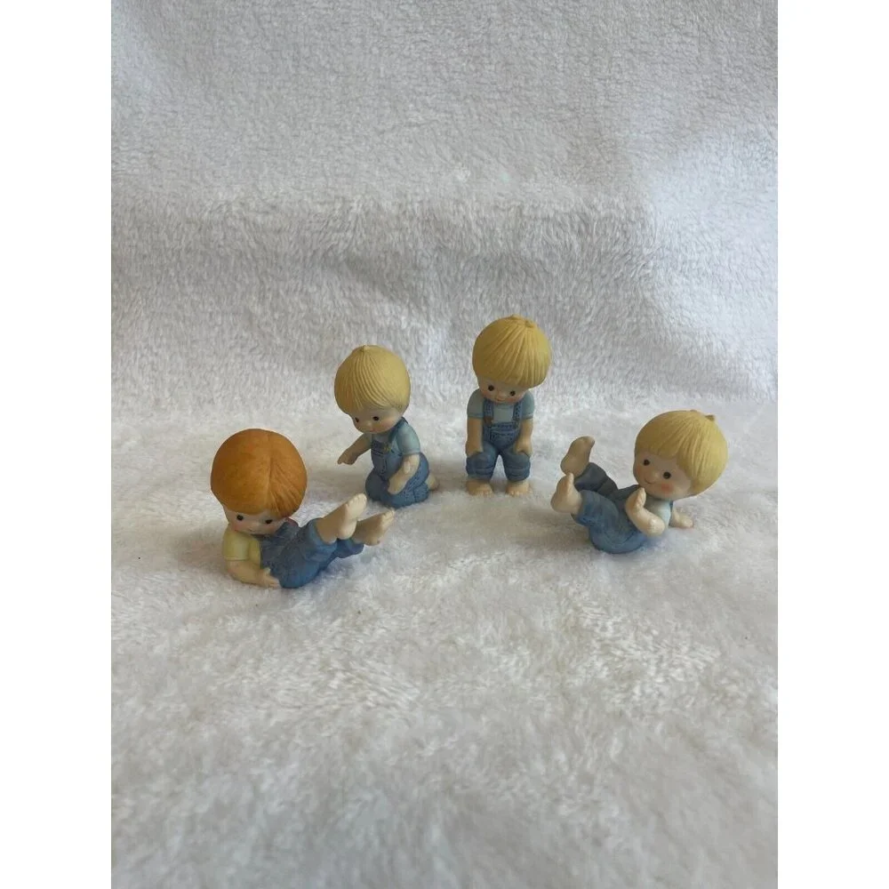 Lot of 4 Vintage Enesco‎ Country Children Playing Porcelain Small Figurines